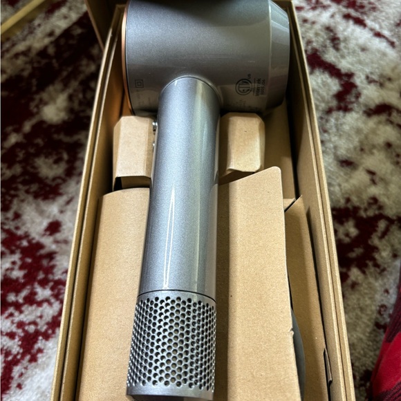 Dyson Supersonic Hair Dryer - Silver - Picture 2 of 4